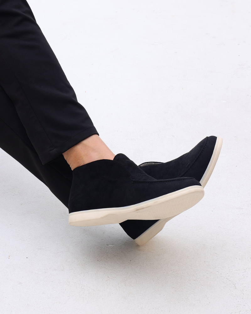 Men's Contrast Sole Suede Loafers