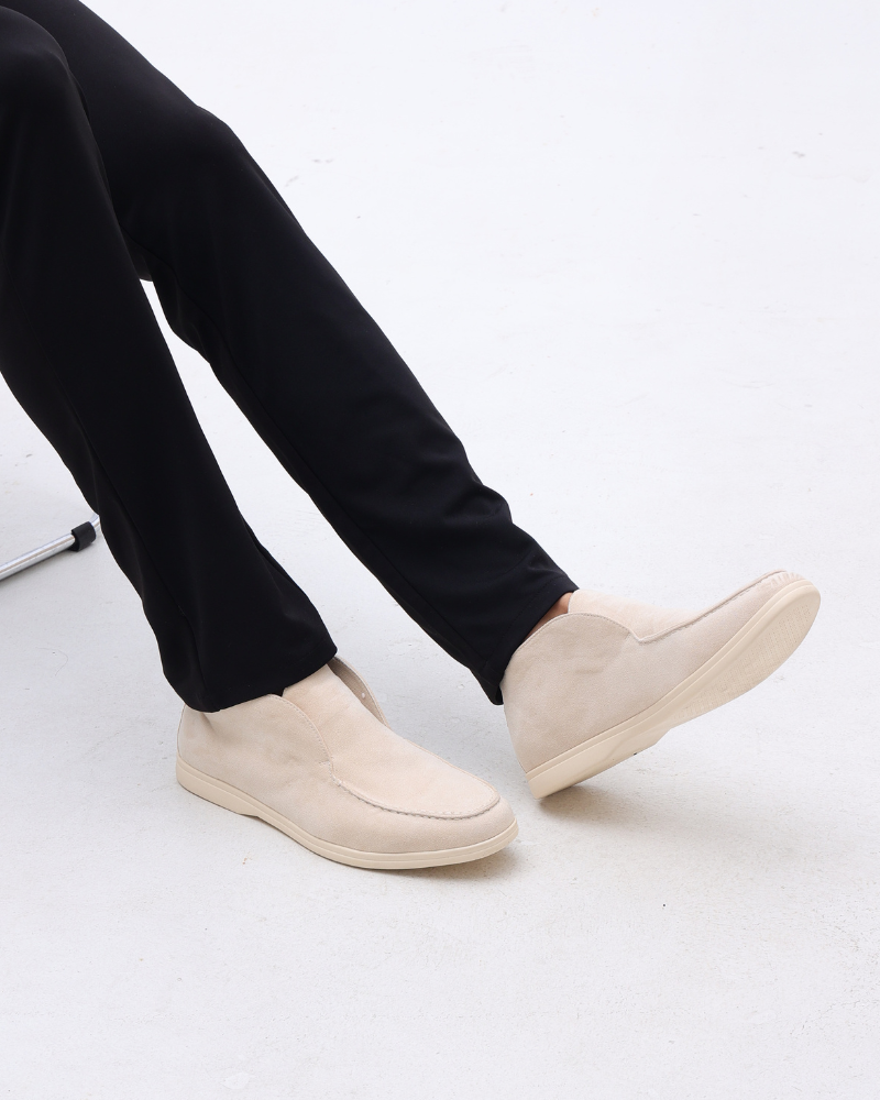 Men's Contrast Sole Suede Loafers