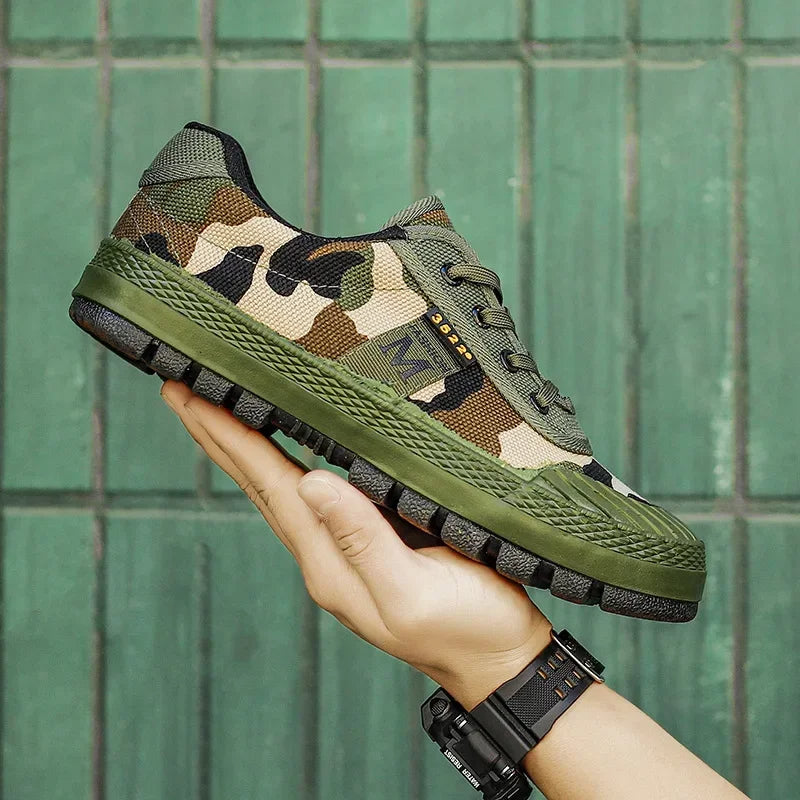 Men's Printed Grip Trainers