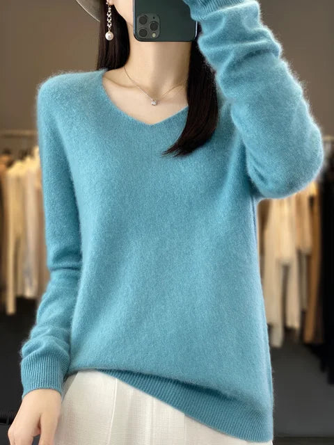 Women's Relaxed V-Neck Jumper