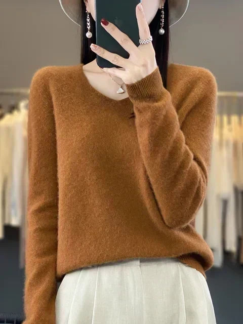 Women's Relaxed V-Neck Jumper