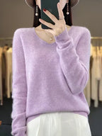 Women's Relaxed V-Neck Jumper