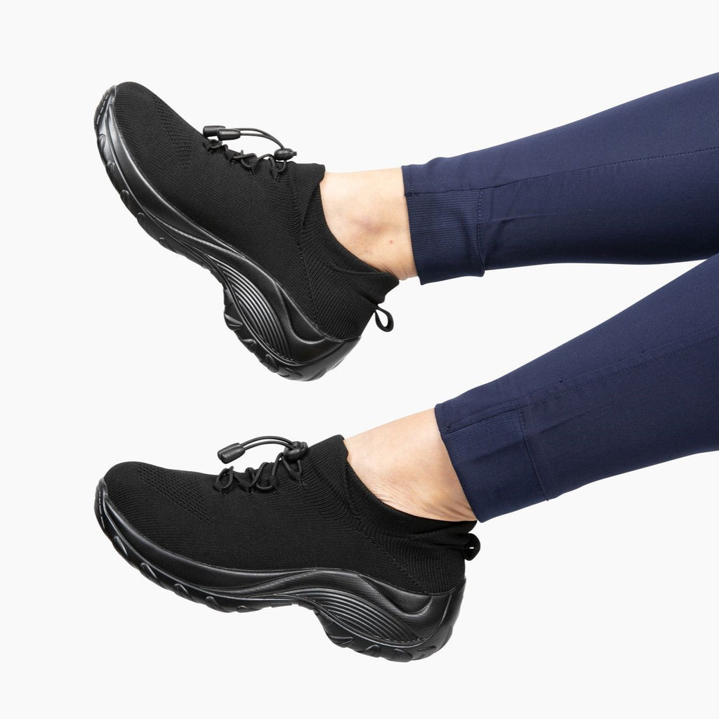 Women's Cushioned Knit Walking Shoes