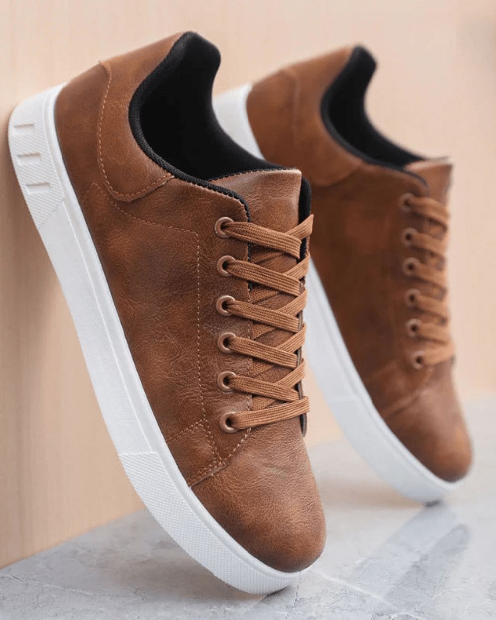 Men's Classic Low-Top Leather Trainers