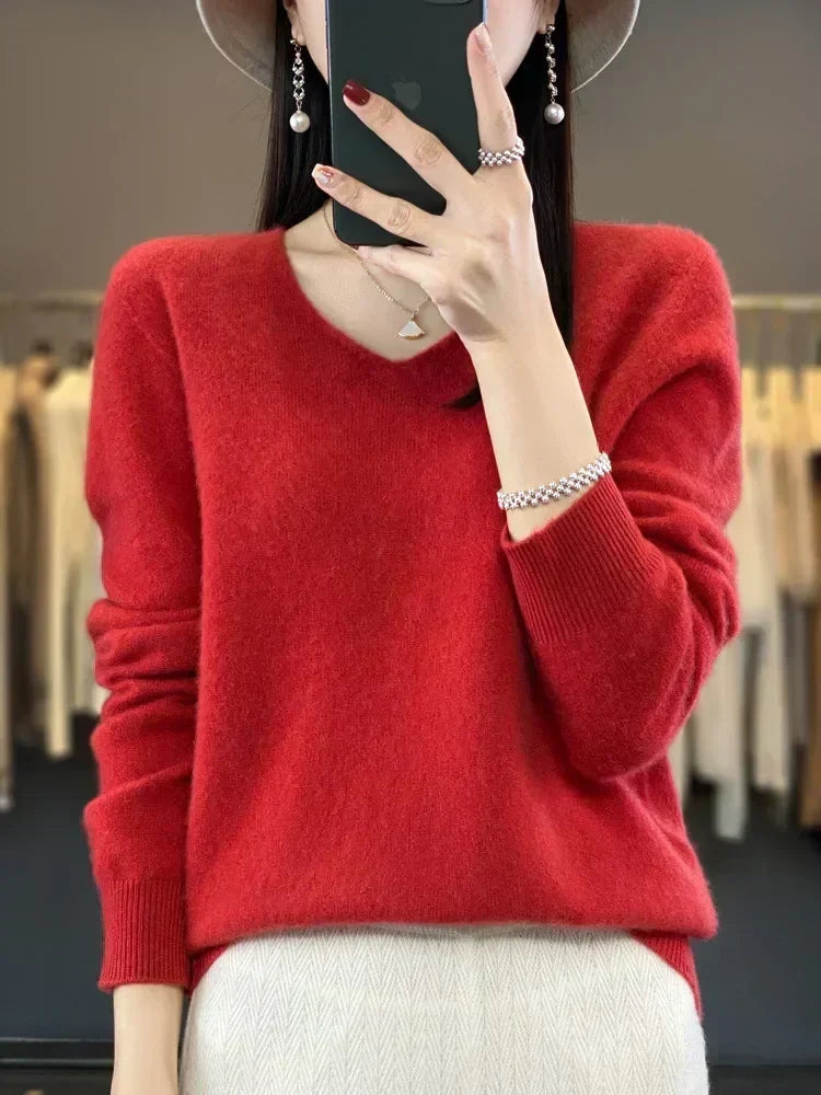 Women's Relaxed V-Neck Jumper