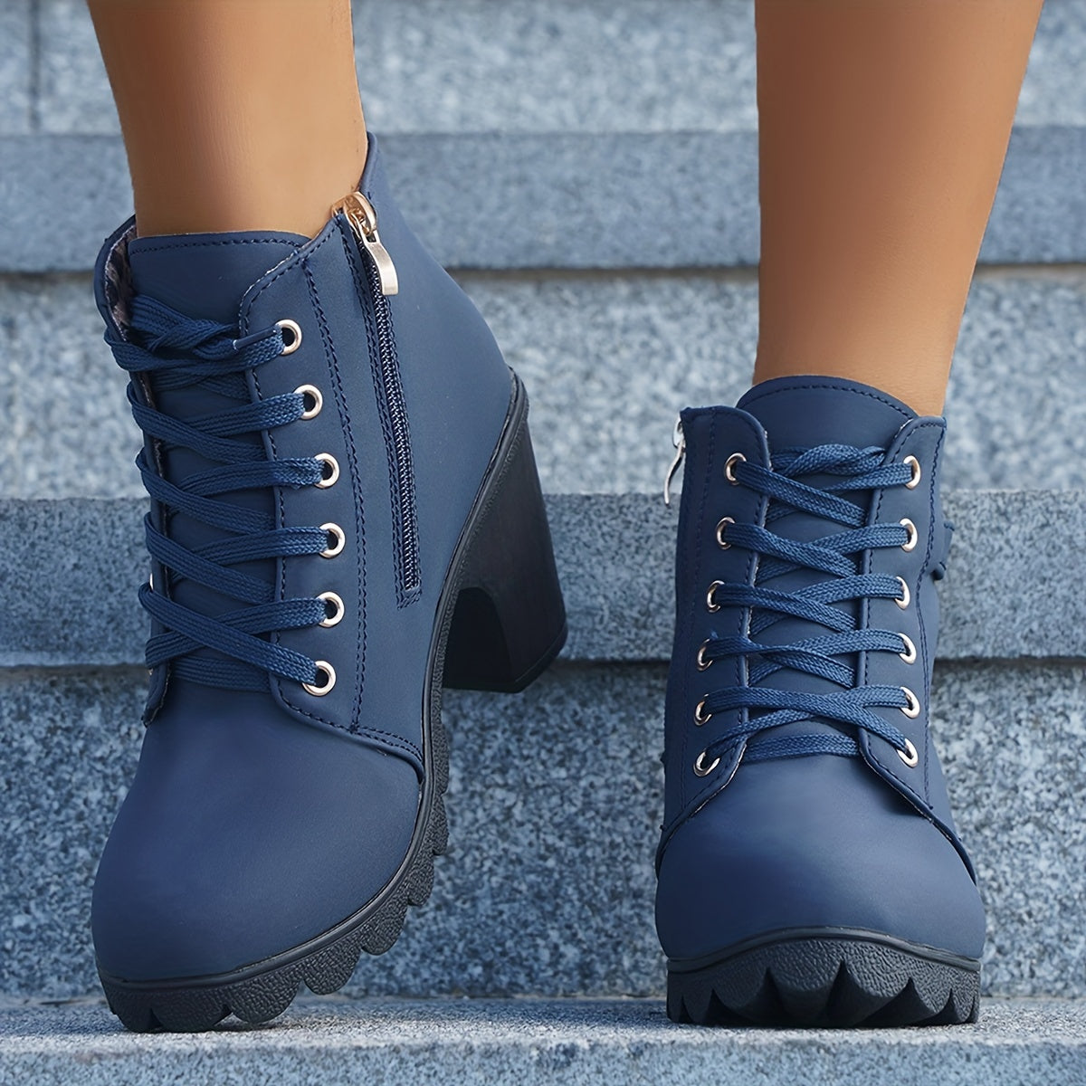 Women's Block Heel Lace-Up Boots