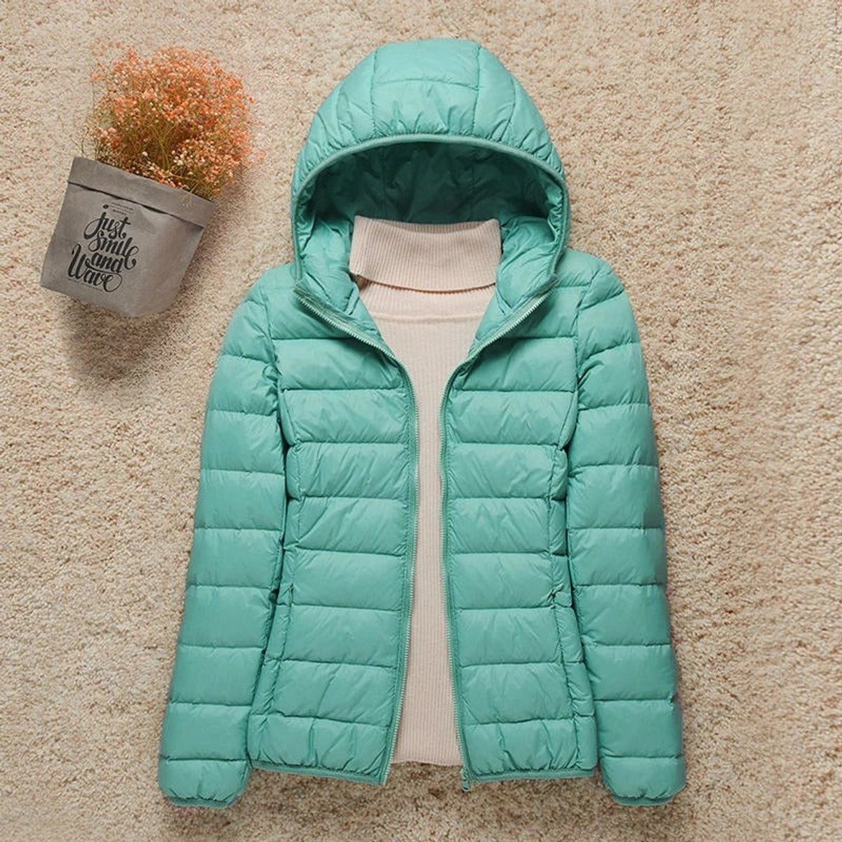 Women's Quilted Hooded Puffer Jacket